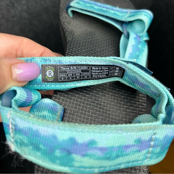 Teva Original Universal Tie-Dye Women's US Size 6 Blue Sandals Strappy Shoes - Picture 7 of 7